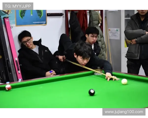 台球运动技巧与策略全面解析 提升你的比赛水平与竞技表现