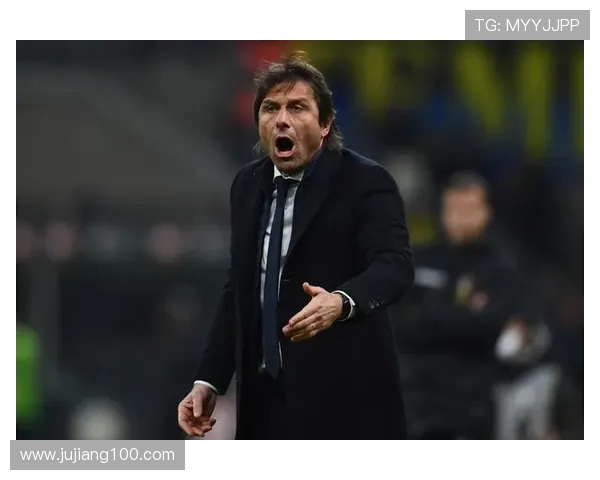 卢卡库重返赛场展现强大实力引发球迷热议与期待